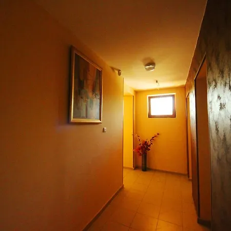 Apartment Menada Amadeus 1