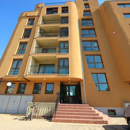 Apartment Menada Amadeus 1 *