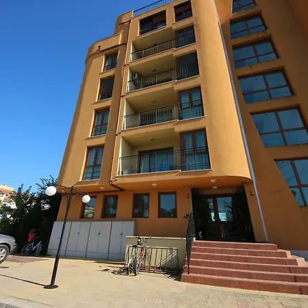 Apartment Menada Amadeus 1 *